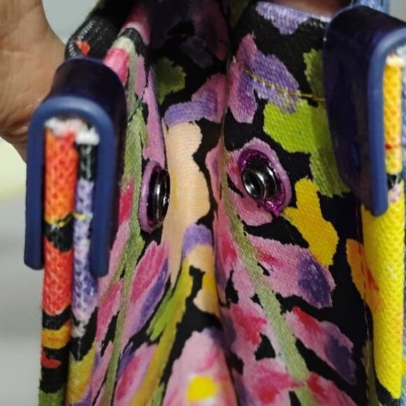 NWT Kurt Geiger Multicolor Floral Large Southbank Tote Bag with Metallic Accents - Picture 13 of 13